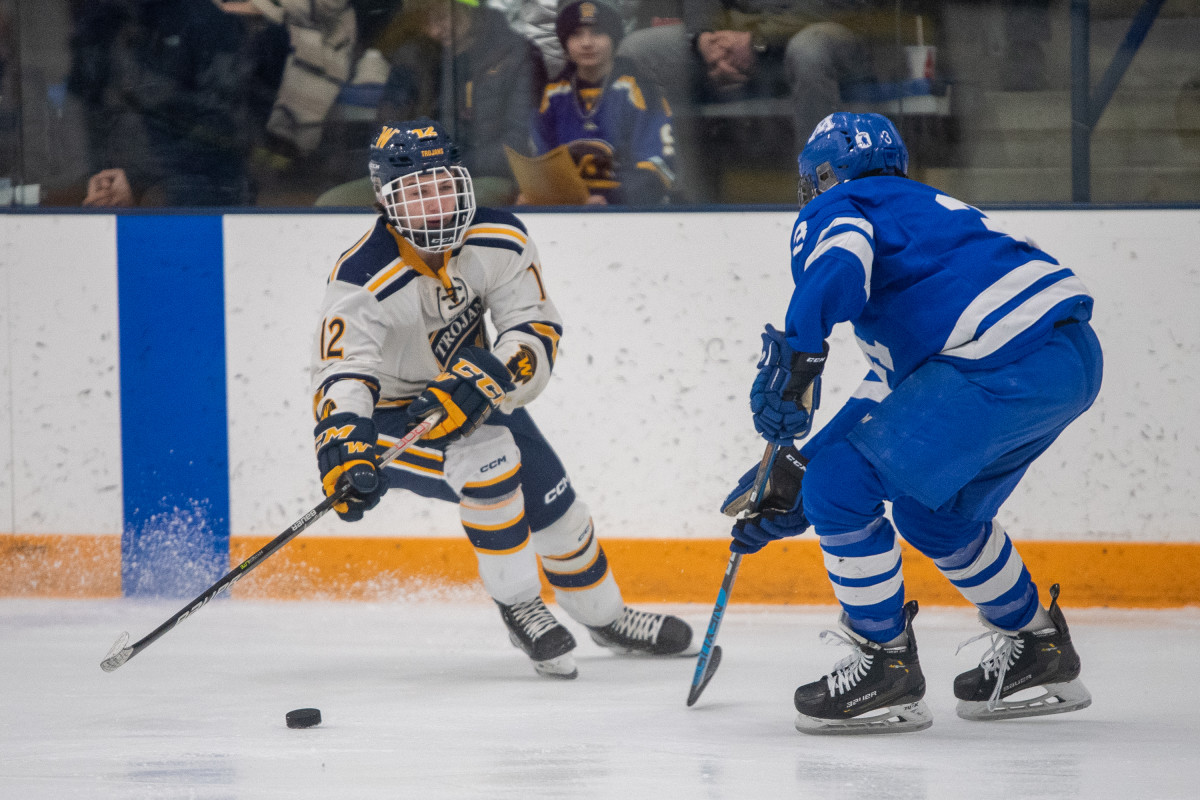 Minnetonka vs Wayzata Feb2-23 Earl Ebensteiner13